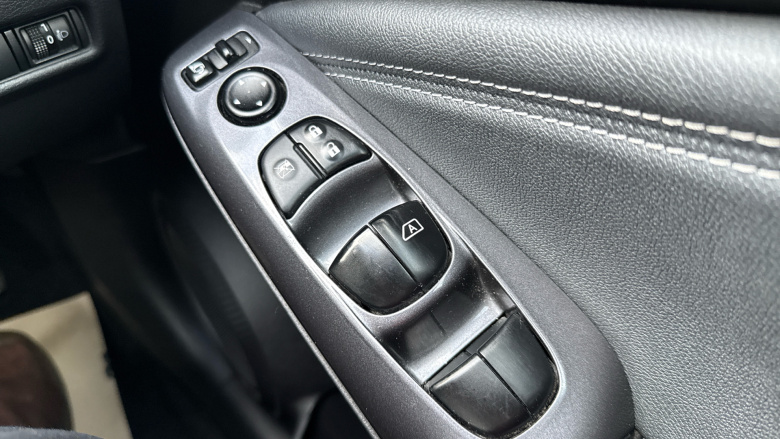 Nissan Juke 1.0 DiG-T 114 N-Connecta 5dr Petrol Hatchback